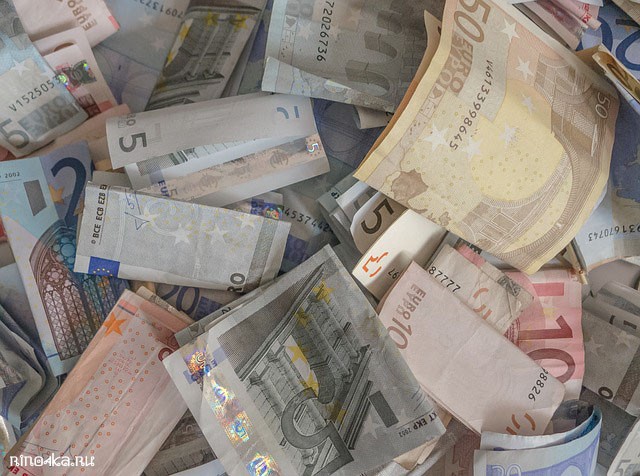 доллары или рубли в Тайланде