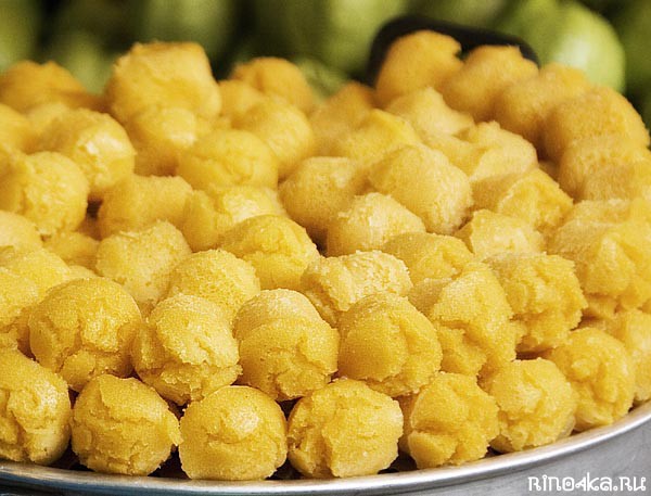 Булочки Кханом Тан