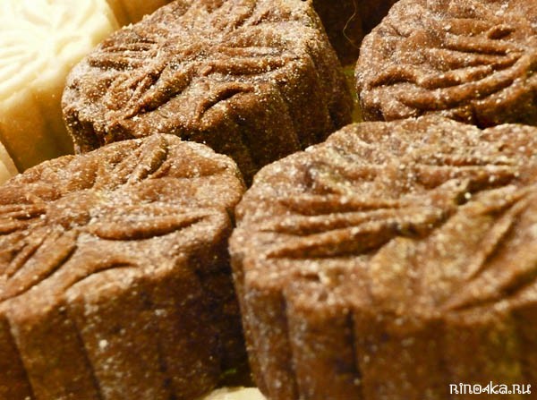 Фестиваль середины весны в Тайланде