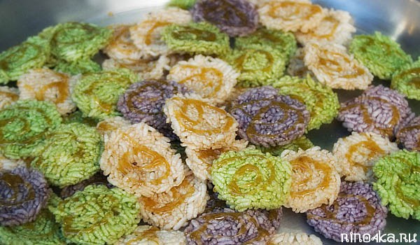 Рисовые печенья с карамелью