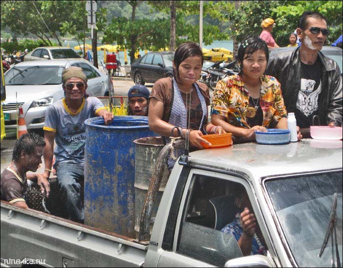 Сонгкран в Таиланде